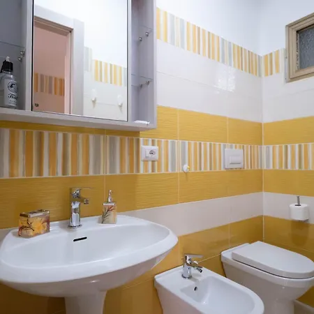 شقة Giallo
